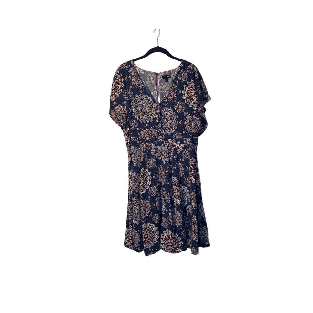 Torrid women’s blue floral, short sleeve keyhole, back baby doll dress size 1X